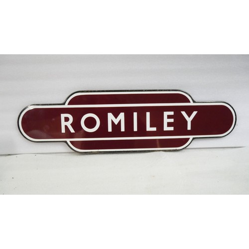 9012 - A fully flanged totem station sign BR(M) ROMILEY. Original paint in good condition. Some wear to bla... 