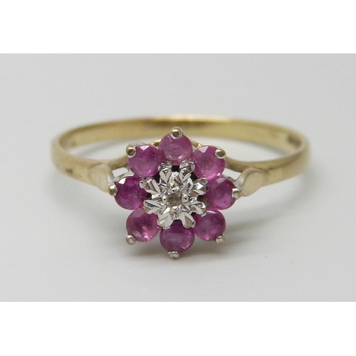 7091 - A 9ct gold ruby and diamond ring, 1.3g, N