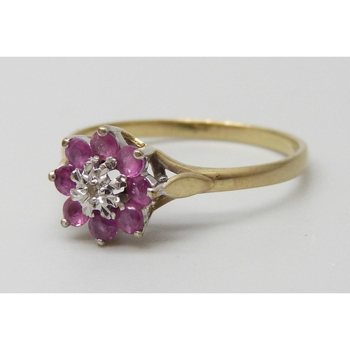 7091 - A 9ct gold ruby and diamond ring, 1.3g, N