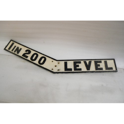 9068 - A cast iron railway gradient marker 1 in 200 and LEVEL . Measures 14 x 126cm HxW. To be sold with no... 