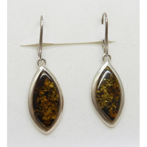 7119 - A pair of silver and green amber drop earrings, amber 2.3 x 1cm, 6.3g