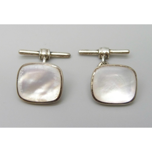 7120 - A pair of silver and mother of pearl cufflinks, 7.2g