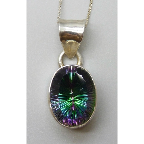 7122 - A silver handmade mystic topaz pendant on chain, 11.1g, 3.5cm