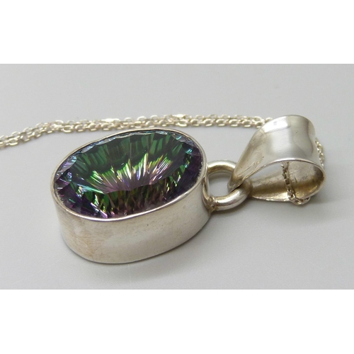 7122 - A silver handmade mystic topaz pendant on chain, 11.1g, 3.5cm