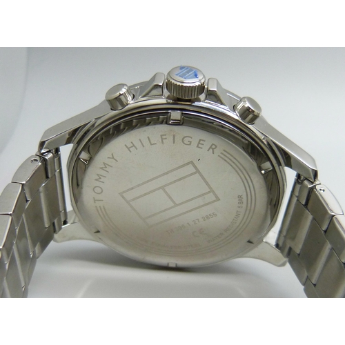 7190 - A collection of wristwatches including Pulsar, Police and Hilfiger