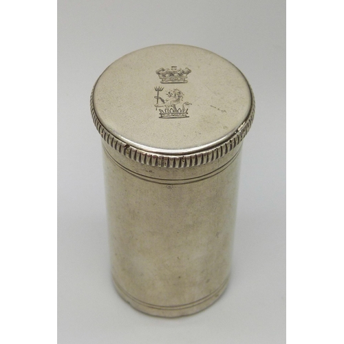 7232 - A white metal nutmeg grater with engraved crest to lid, 67g, 6.5cm, lid loose