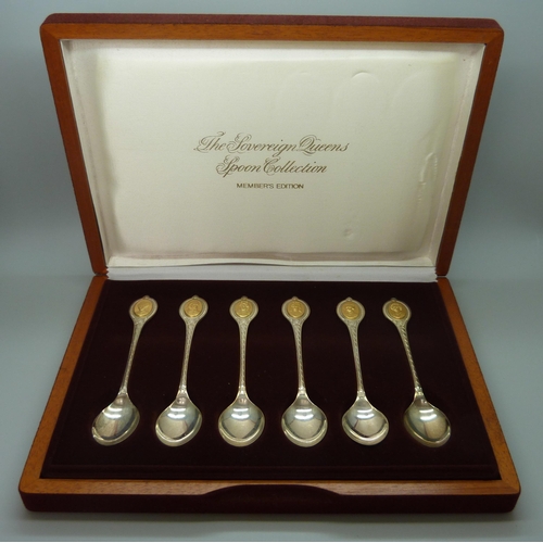 7238 - A Sovereign Queens Spoon Collection, sterling silver with 24 carat gold on sterling silver cameos, c... 