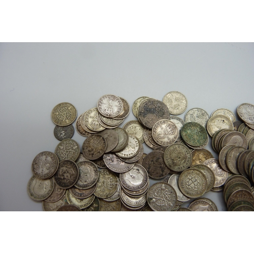 7289 - A large collection of mainly 3d coins, 150g of pre 1920, 122g of 1920 to 1946