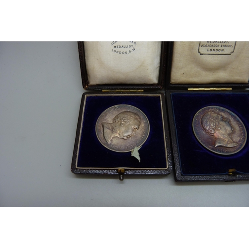 7303 - Four medallions; two late Victorian Royal Horticultural Society, Durham, Northumberland and Newcastl... 