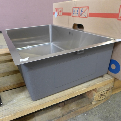 4007 - Steel / Composite Trough Style Sink (464-26) *This lot is subject to Vat