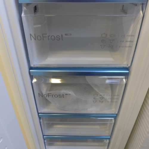 4052 - Bosch Built In Freezer, Original RRP £999.17 inc Vat (464-53) *This lot is subject to Vat