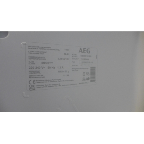 4107 - AEG Integrated 70/30 Fridge Freezer ( Transit Damaged), Original RRP £832.5 inc Vat (464-67) *This l... 