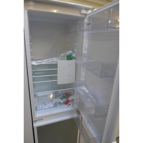 4109 - Zanussi 70/30 Fridge Freezer - Frost Free, Original RRP £748.34 inc Vat (464-36) *This lot is subjec... 