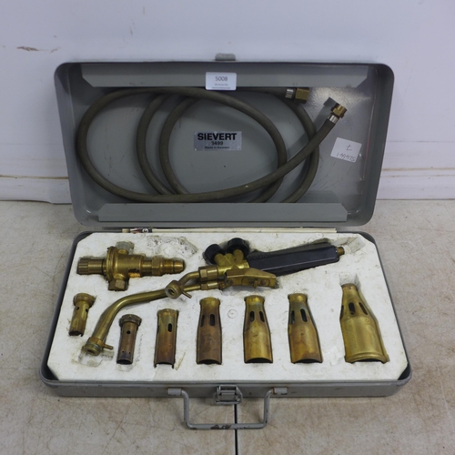 5008 - A Sievert 3499 heat gun/blow torch with attachments