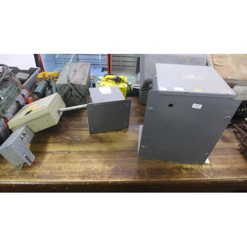 5017 - An industrial transformer (400v input, 110v output) and another 110V transformer with a breaker box ... 