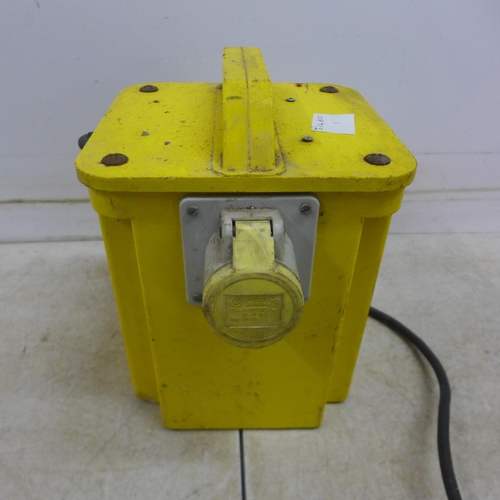 5022 - A 240v to 110v, 2 socket transformer