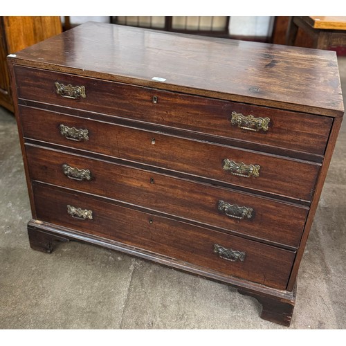 143 - A George III mahogany chest of drawers