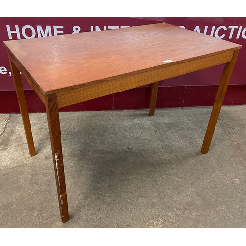 91 - A Danish Domino Mobler teak occasional table