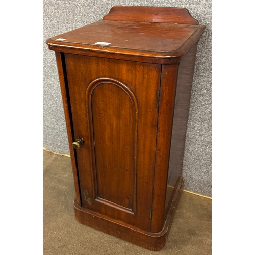 151 - A Victorian mahogany pot cupboard