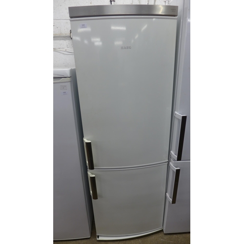 5083 - An AEG free standing 60/40 fridge freezer