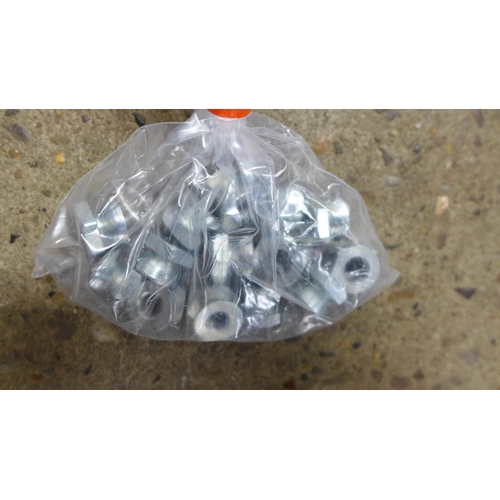 5169 - A quantity of consumables including screws, fixings, etc.