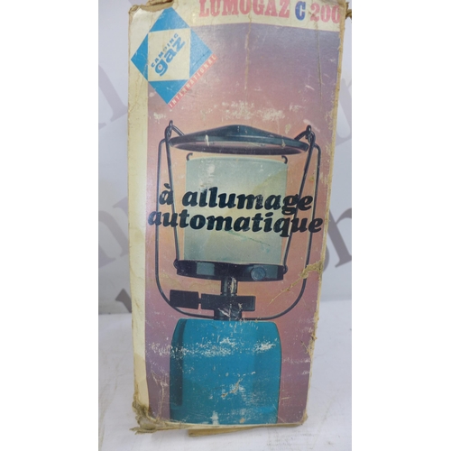 5180 - A Gas Radiotech heater with 2.75kg full gas bottle, 3 boxed gas lamps and Spark Right cooker unused ... 