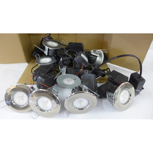 5183 - 10 Collingwood H2. lite 500 30 LED light fittings