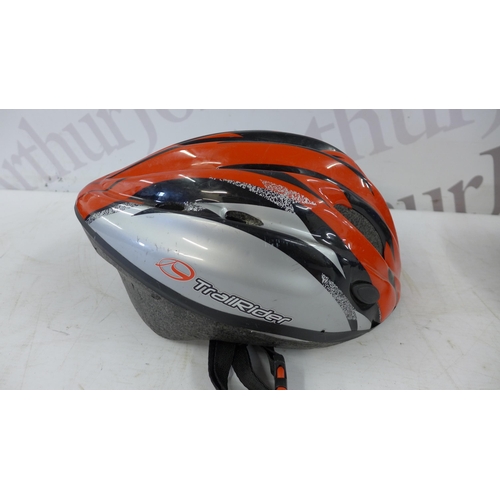 5209 - Four cycling safety helmets