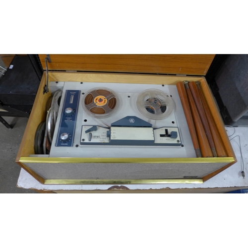 5068 - A Carousel reel to reel player