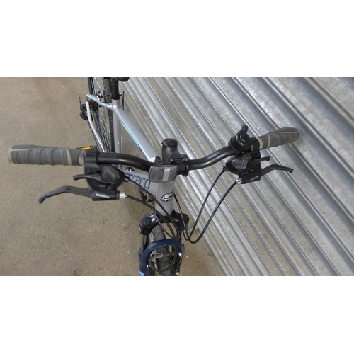 5103 - A Carrera Crossfire hard tail gents mountain bike *Police repossession