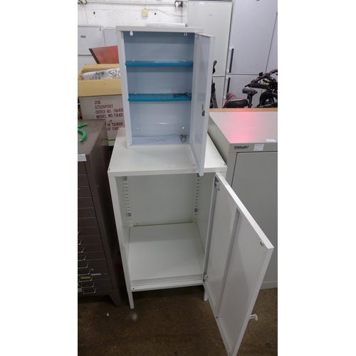 5112 - A lockable floor standing cabinet and a lockable wall cabinet both with a key