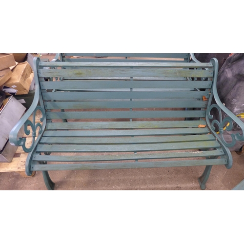 5118 - 2 green painted wooden garden benches with cast iron bench ends and 2 matching green painted wooden ... 