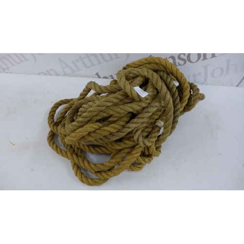 5251 - Approximately 26m of twisted rope