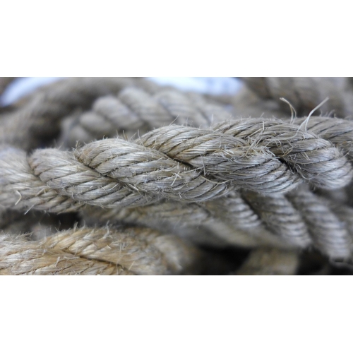 5251 - Approximately 26m of twisted rope