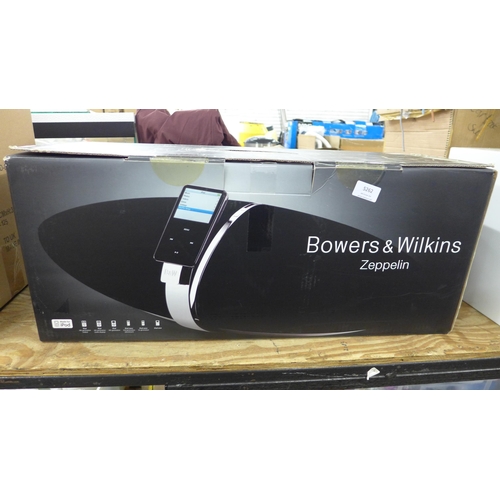 5262 - A Bowers and Wilkins iPod dock