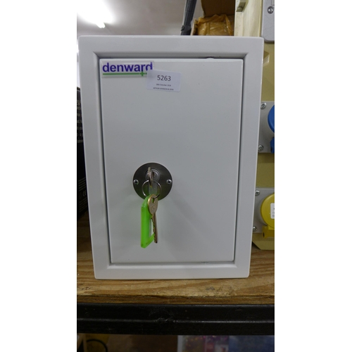 5263 - A Denward medication locker with key