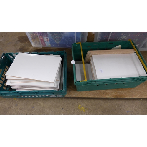 5276 - A quantity of 60 x 30 white tiles