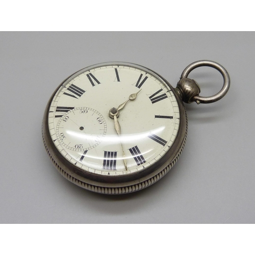 1016 - A silver pocket watch, London 1821, runs