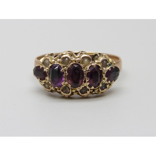 1022 - A 9ct gold Victorian seed pearl amethyst ring, 2.3g, O