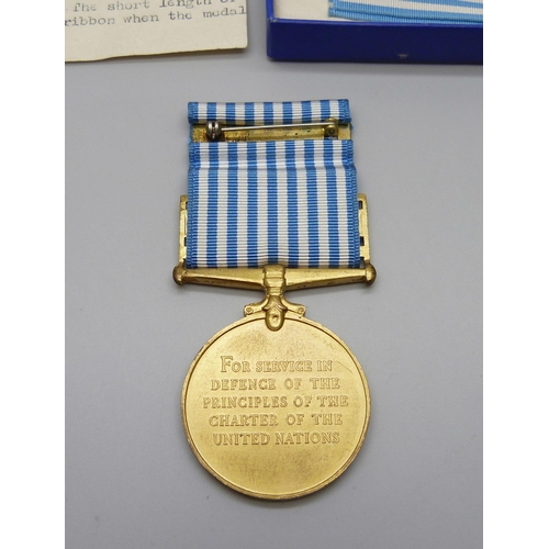 1052 - A Korean War United Nations Service medal, with box