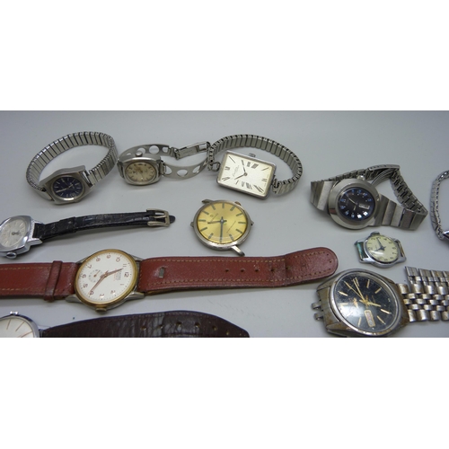 1097 - Lady's and gentleman's mechanical wristwatches including Citizen Automatic, Seiko Automatic, Bulova ... 