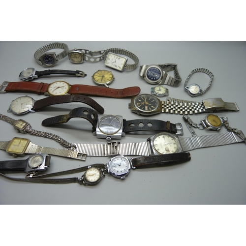 1097 - Lady's and gentleman's mechanical wristwatches including Citizen Automatic, Seiko Automatic, Bulova ... 