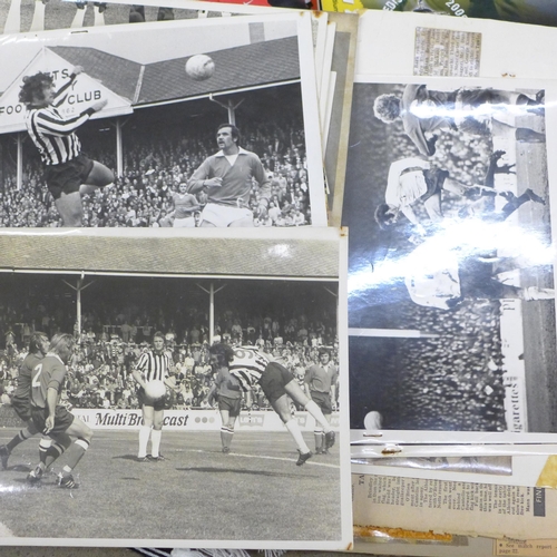 1157 - Football; Magpie Match Day magazines including one signed, 1970s, Notts County away programmes, a sc... 