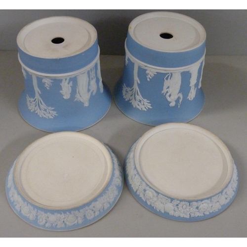 604 - A pair of Wedgwood blue jasper planters with saucers, 9cm