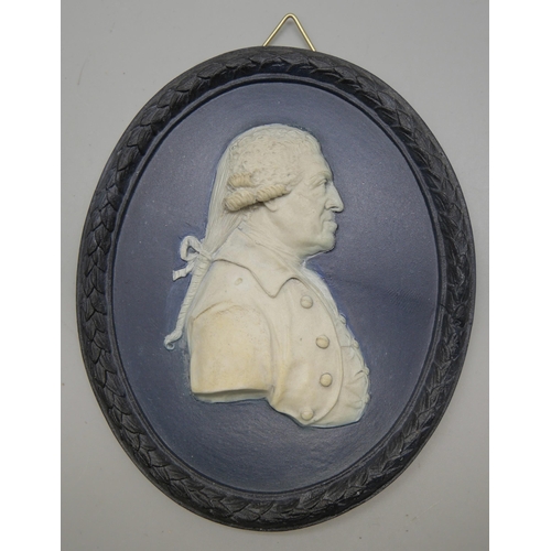 641 - A Wedgwood black and white jasper medallion, Charles Macklin, Irish actor and dramatist in profile