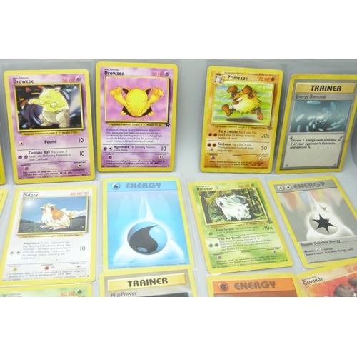 720 - A collection of vintage Pokemon and Digimon cards