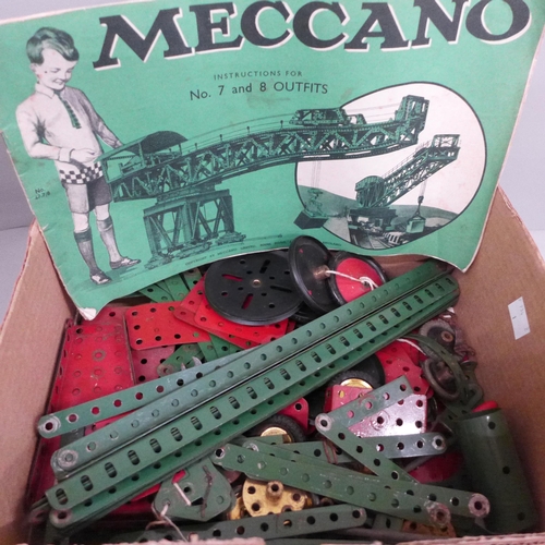 763 - A collection of Meccano