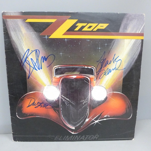 771 - ZZ Top, album with three signatures