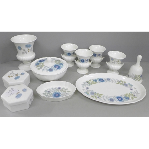 802 - A collection of Wedgwood Ice Rose and Clematine pattern china