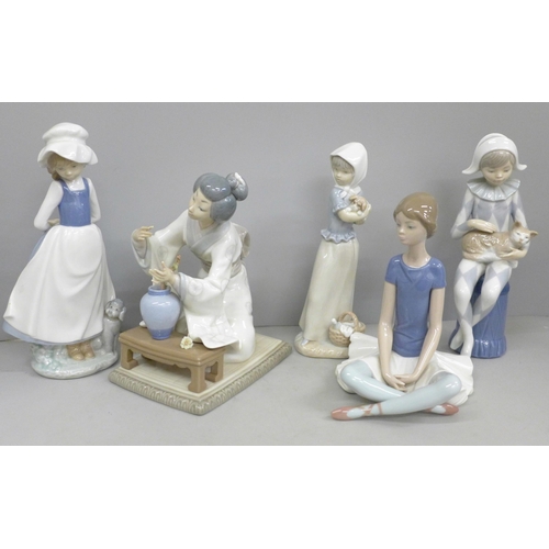 805 - Two Lladro figures and three Nao figures